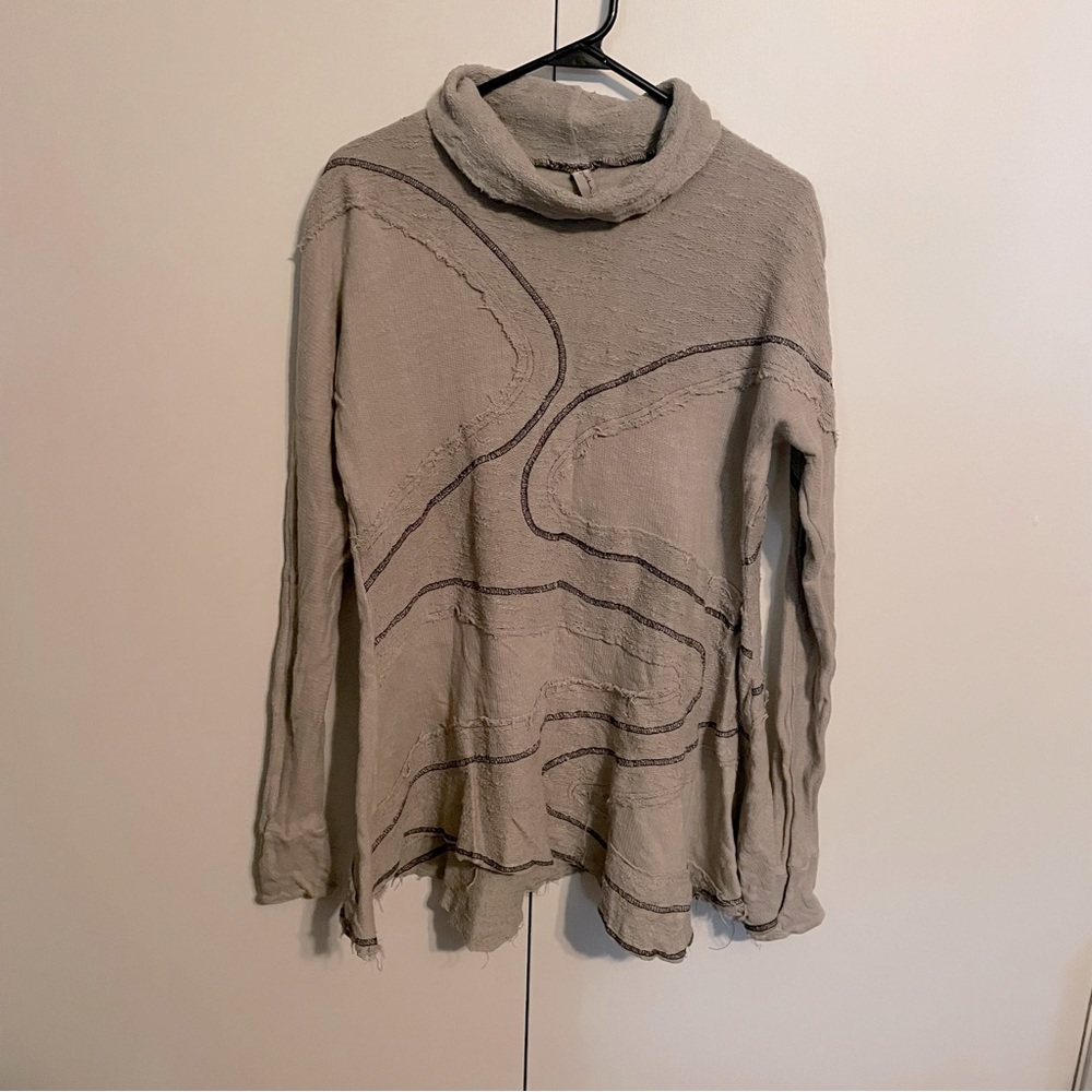 Cynthia Ashby cowl neck